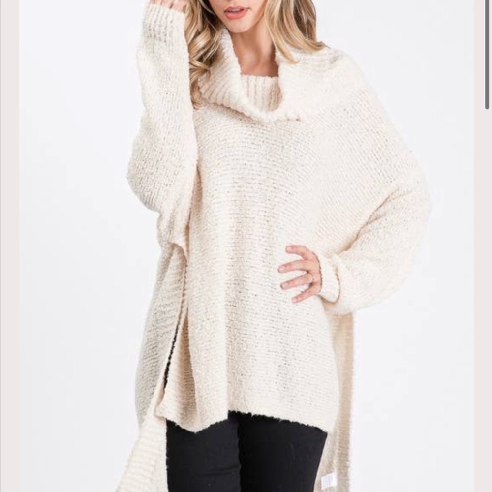 Allie Rose Pull Over Cowl Neck Sweater Size M.